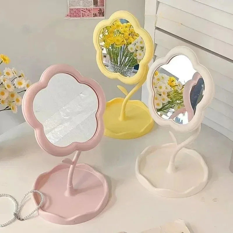 Vintage Floral Vanity Mirror – Elegant Desktop Makeup Mirror for Bedroom